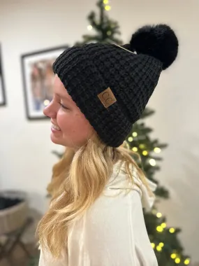 BLACK SHERAP LINED POM POM TEXTURE BEANIE