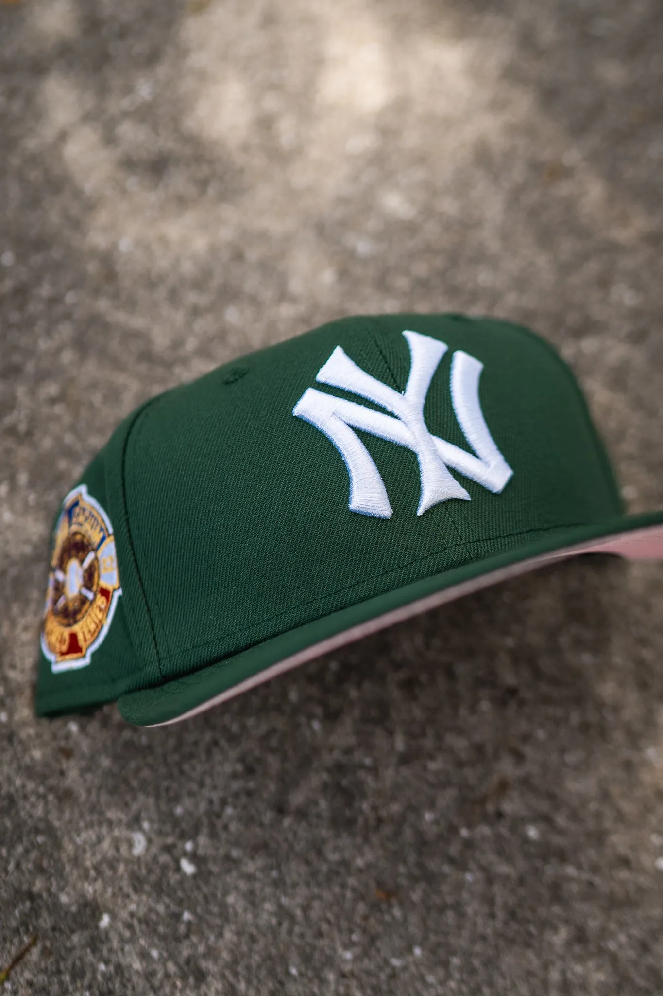 New Era New York Yankees 1932 World Series Pink UV (Pine Green)