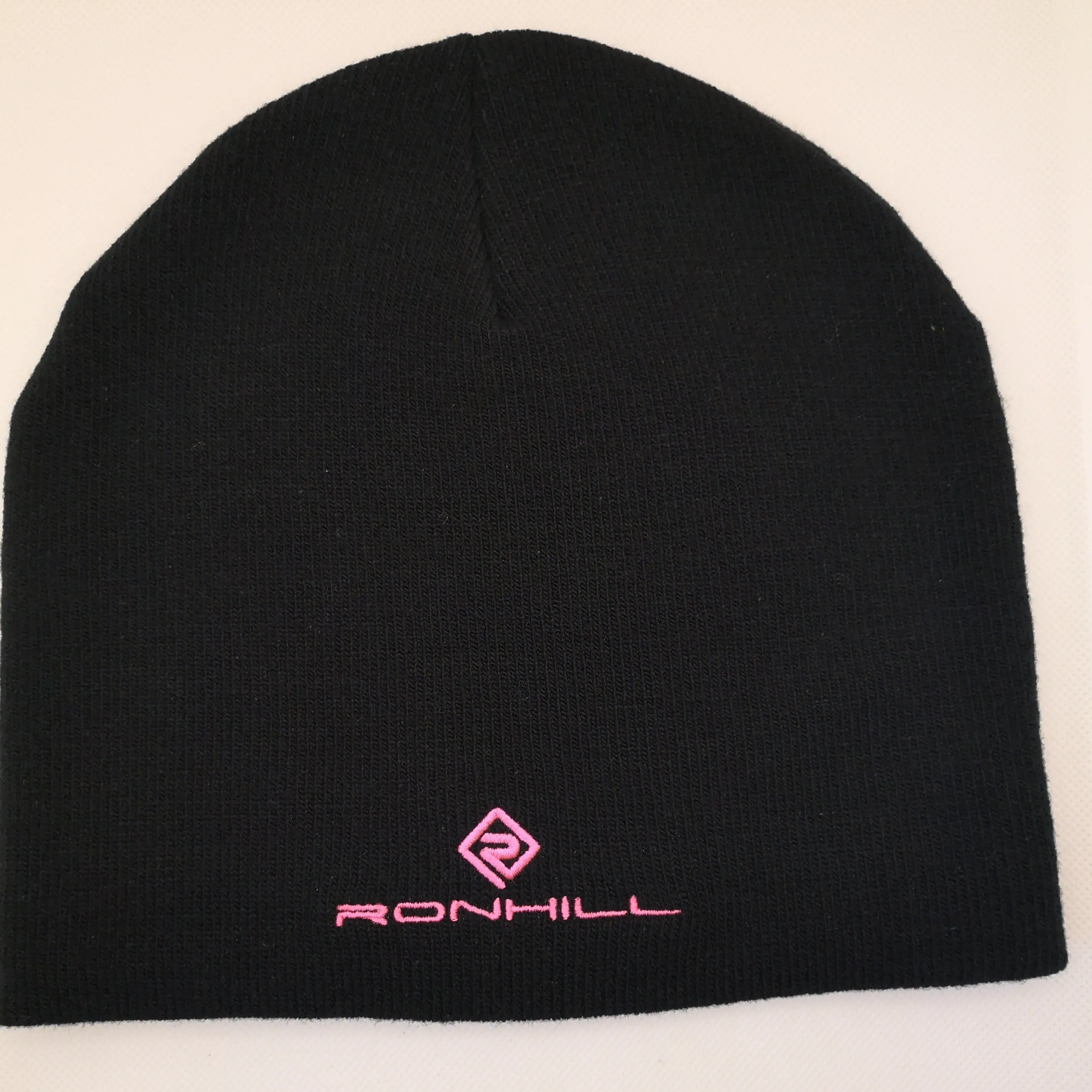 Pure Running Classic Beanie Pink Logo